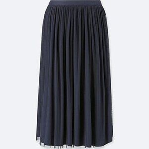 NWOT Uniqlo Reversible Tulle Skirt